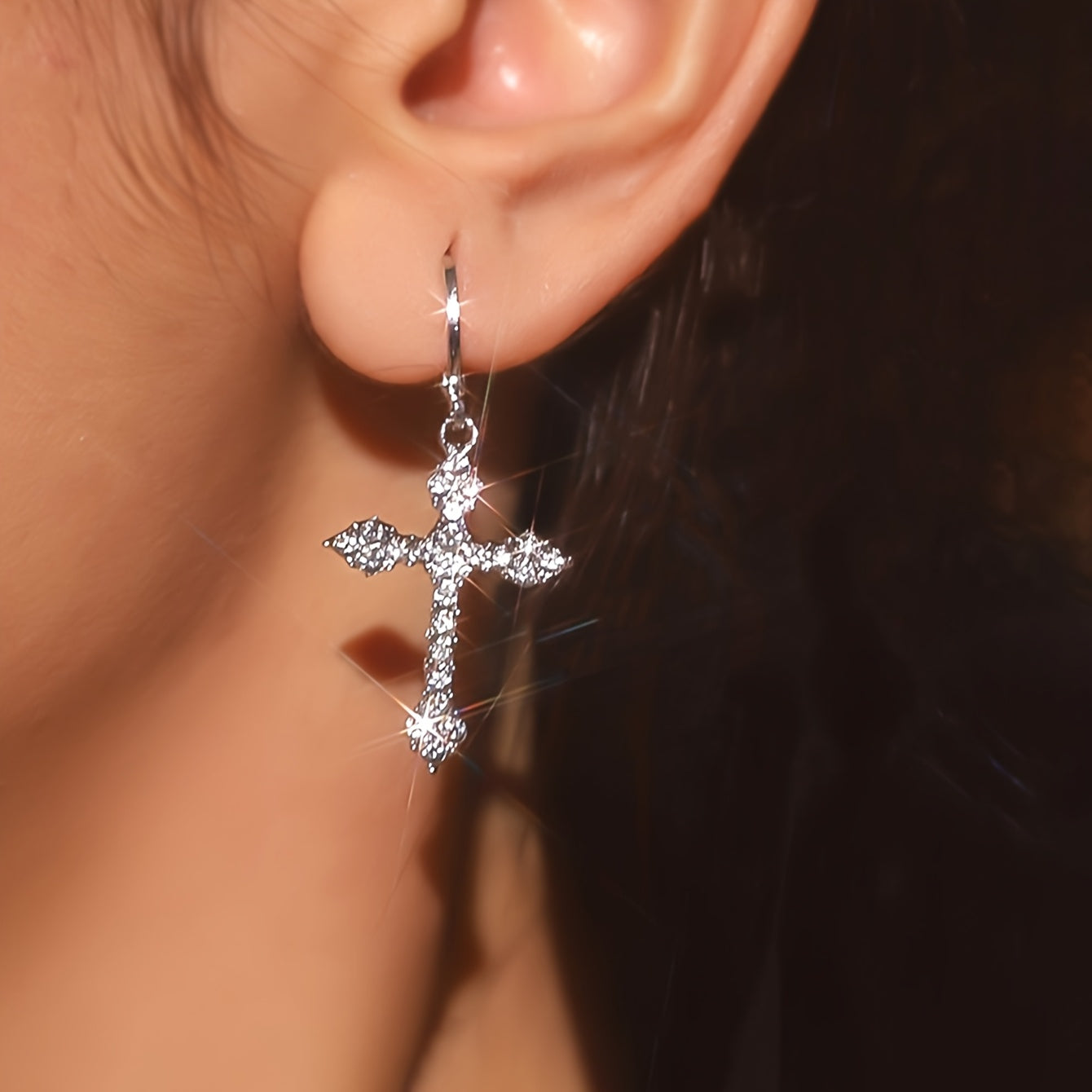 Women's Cross Stud Earrings – Lightweight Luxury Jewelry for Everyday & Special Occasions